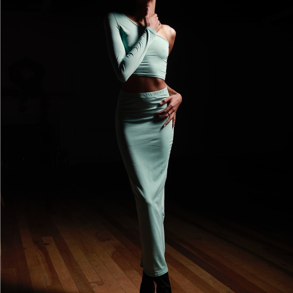 Light Green Women’s Skirtset - Picture 11 of 12